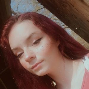 Meet your Posher, Alena